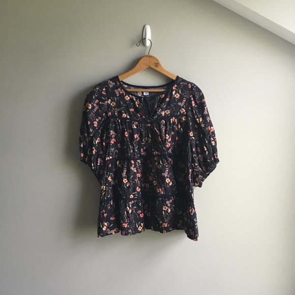 Old Navy Tops Old Navy Black Floral Peasant Top Poshmark